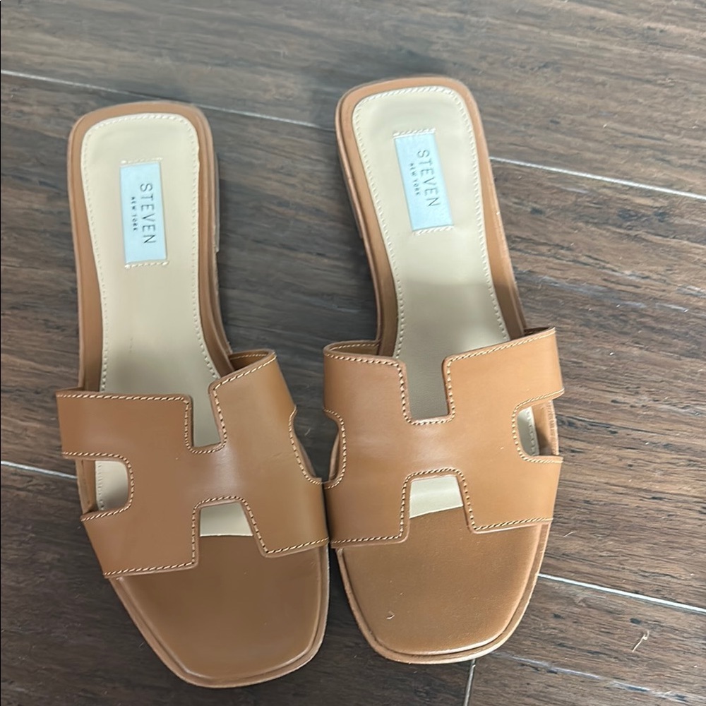 Steve Madden Women's Tan Slide Sandals